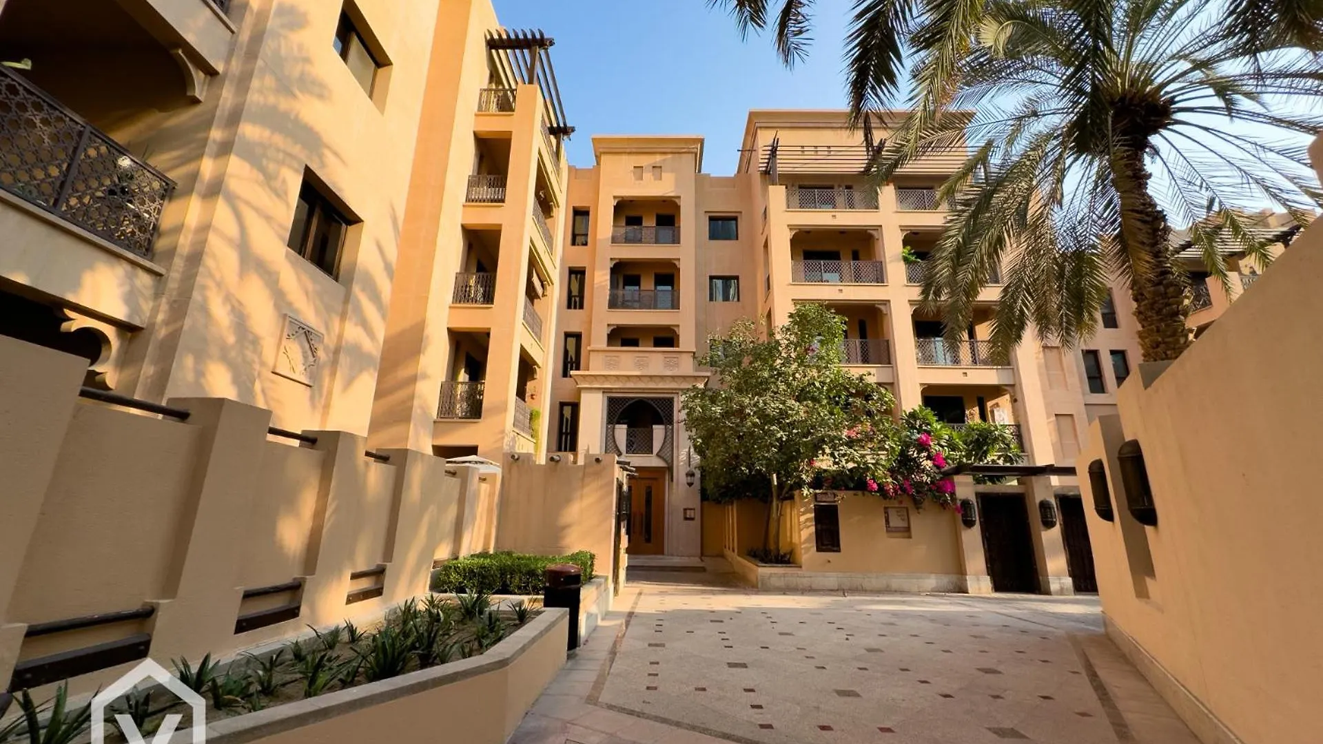 Apartment Veluxa -Heritage 3 Bed Burj View Dubai