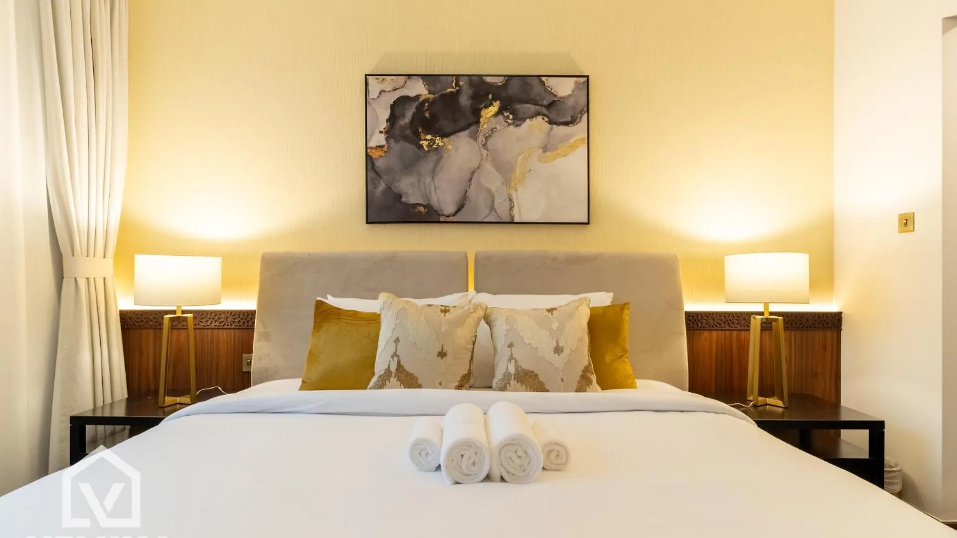 Veluxa -Heritage 3 Bed Burj View Dubai Apartment