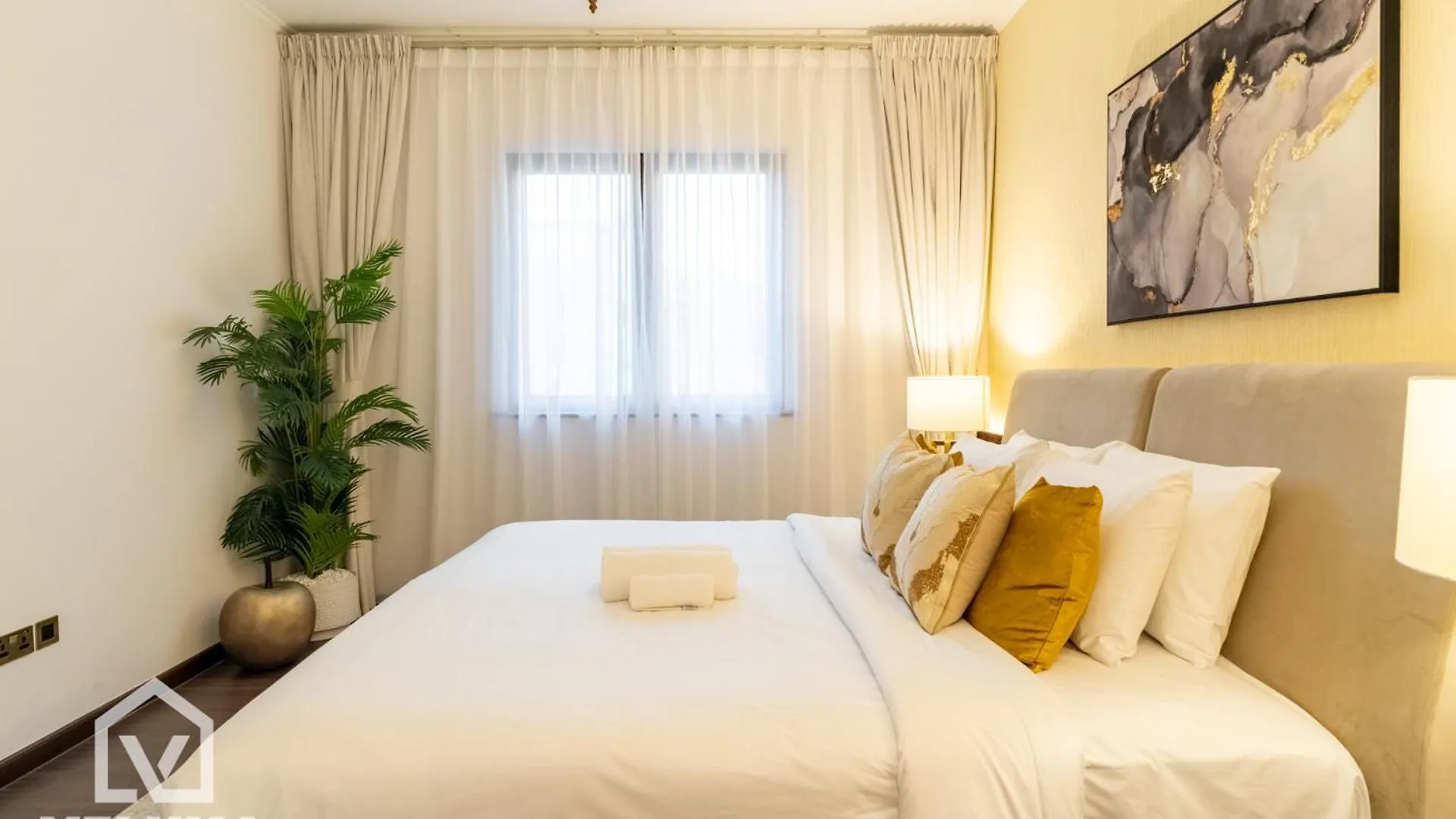 Veluxa -Heritage 3 Bed Burj View Dubai