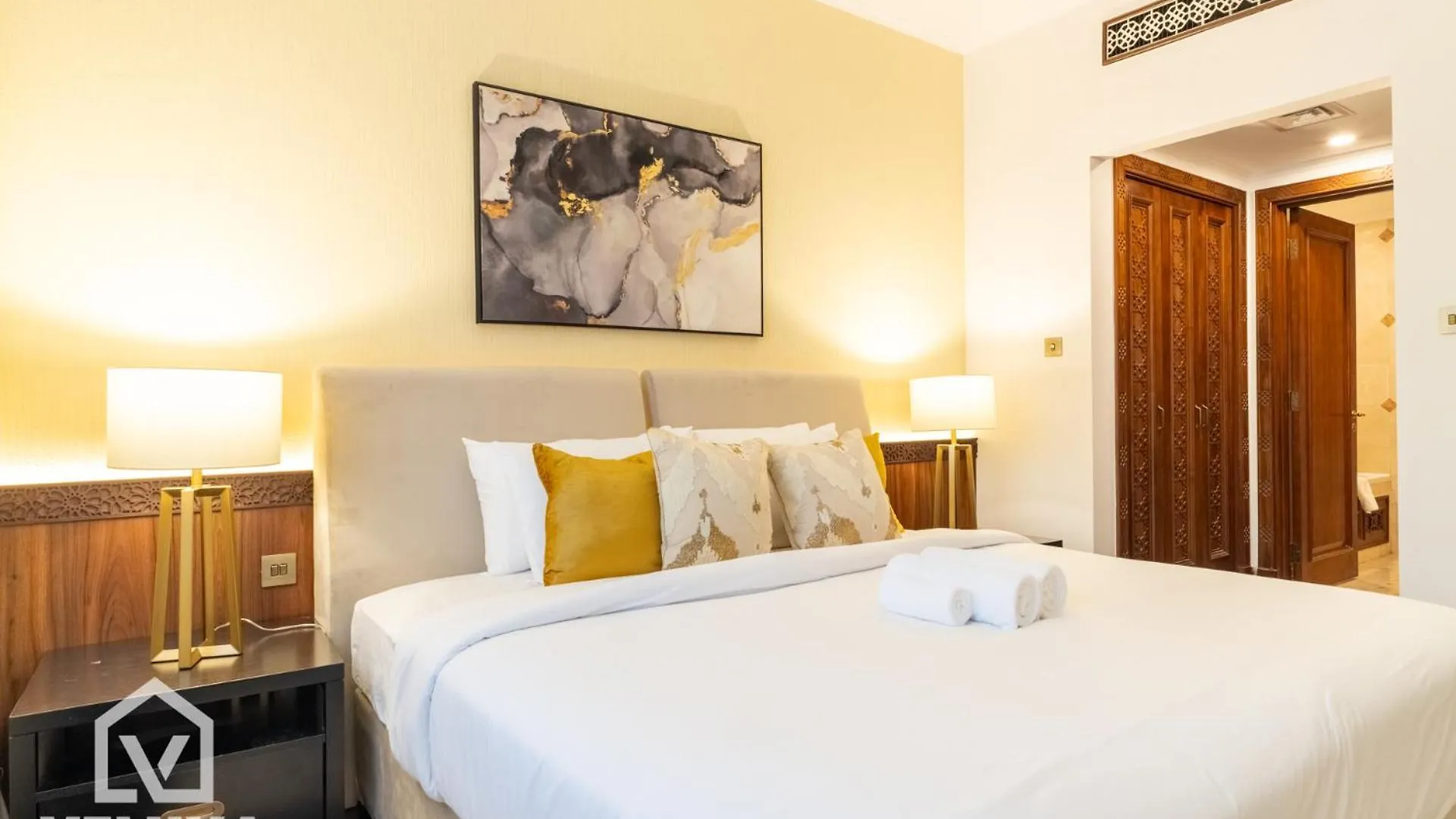 Veluxa -Heritage 3 Bed Burj View Dubai Apartment